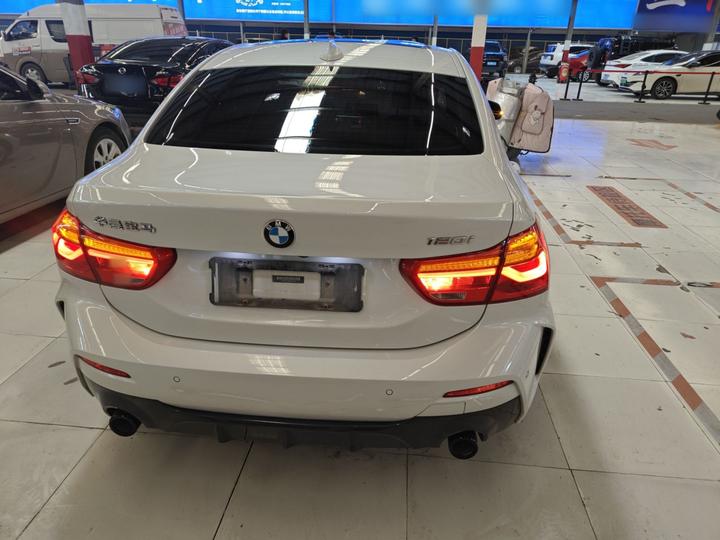 1 Series 2021 120i M Sport photo 3