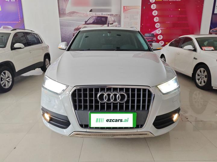 Q3 2013 35 TFSI Comfort photo 2