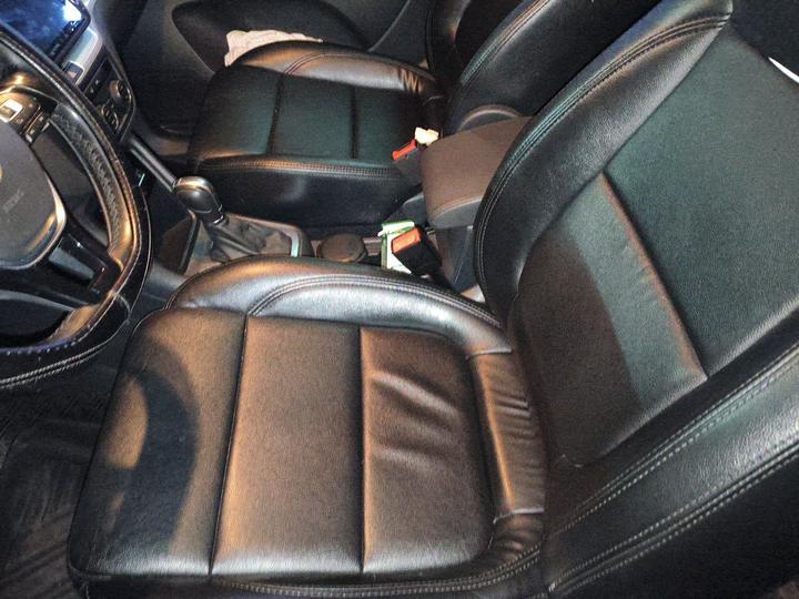 2018 380TSI 7-Seater photo 7