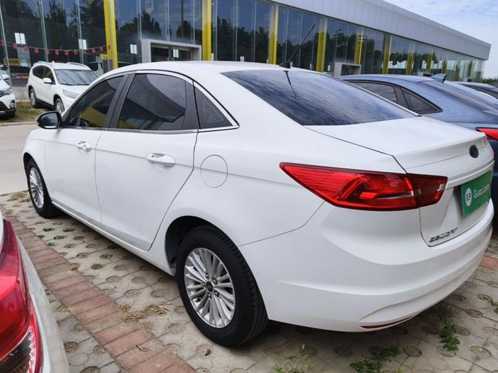 Escort 2015 1.5L AT Comfort photo 4