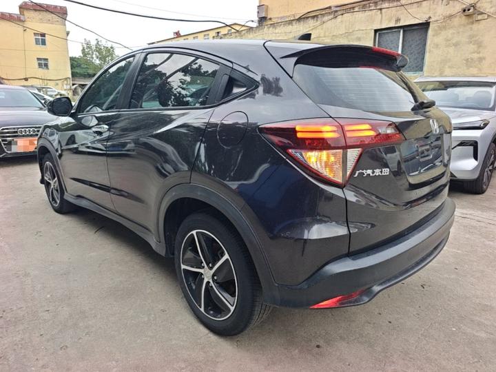 Vezel 2019 1.5L CVT Luxury China VI photo 4