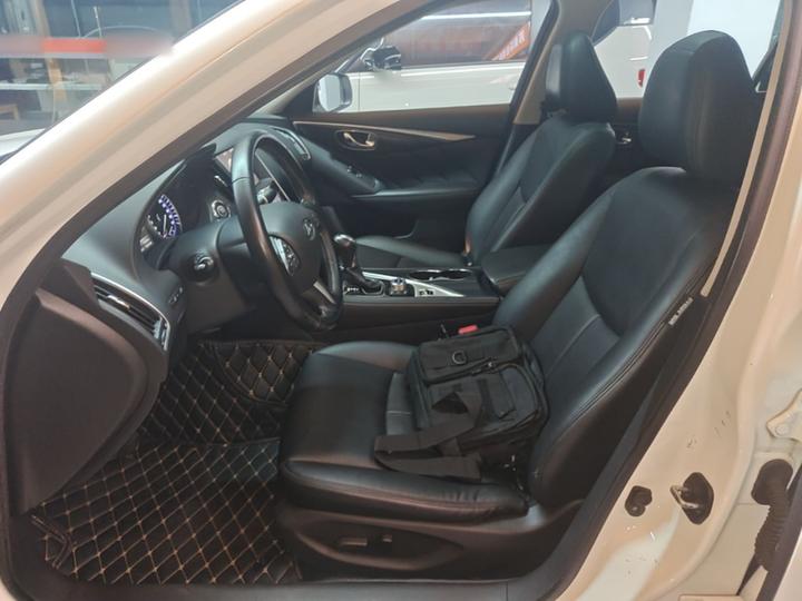 Q50L 2016 2.0T Comfort photo 7
