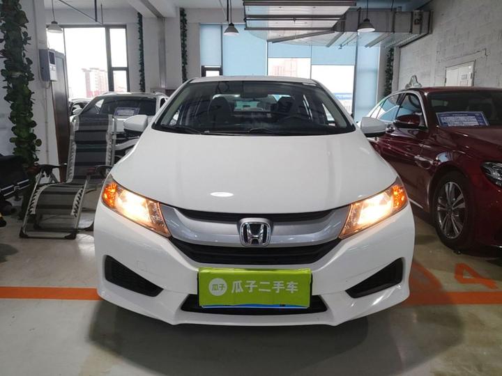 2017 1.5L CVT Comfort photo 2
