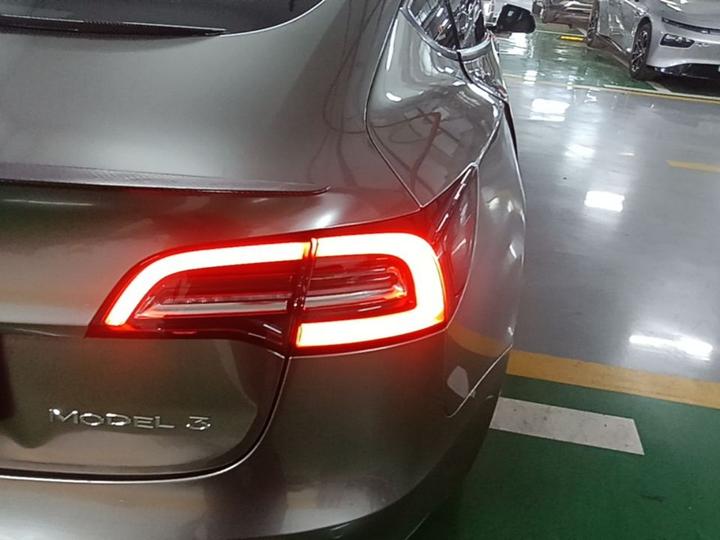 Model 3 2021 Standard Range RWD Upgraded photo 7