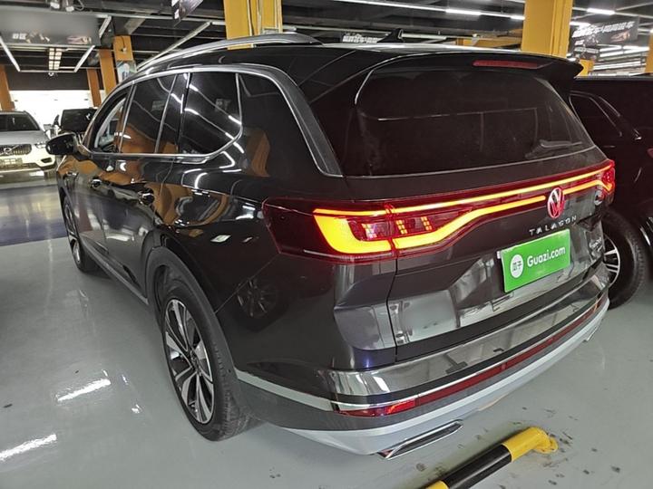 2023 380TSI AWD Luxury Pro photo 4