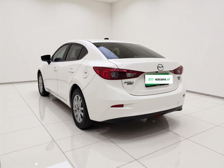 3 Axela 2014 Sedan 1.5L MT Comfort photo 4