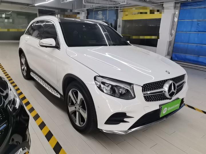 GLC 2017 GLC 300 4MATIC Dynamic photo 3