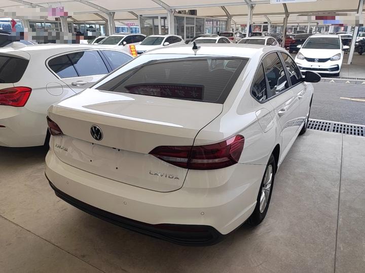Lavida 2023 Facelift 1.5L AT photo 6
