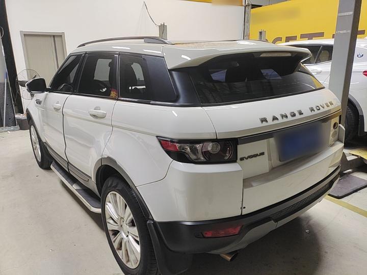 Range Rover Evoque 2015 2.0T 5-Door photo 4