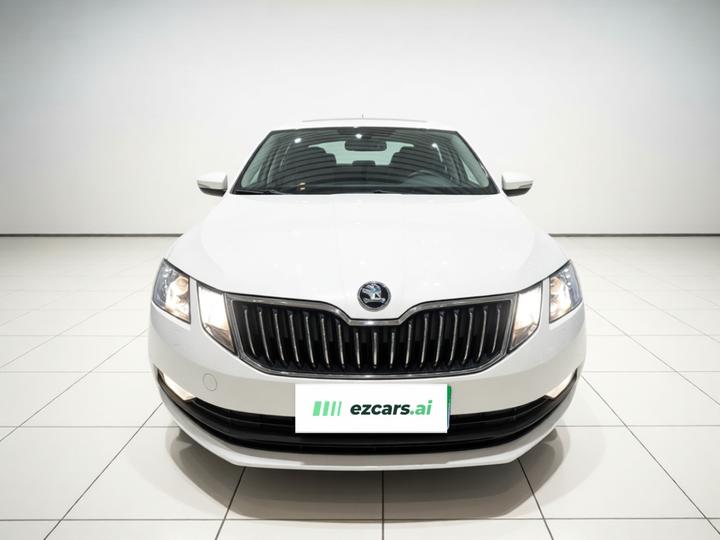 Octavia 2019 TSI230 DSG Comfort China VI photo 2