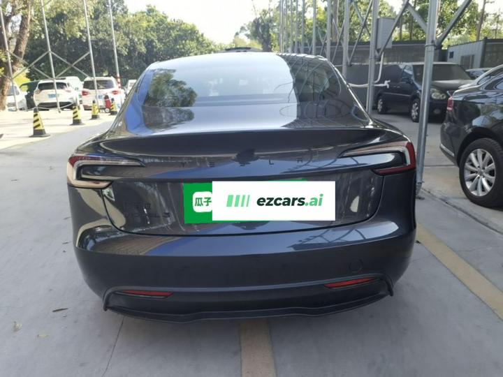 Model 3 2025 RWD photo 5