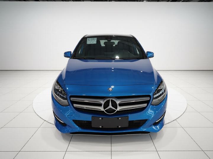 B-Class 2015 B 200 Dynamic photo 2