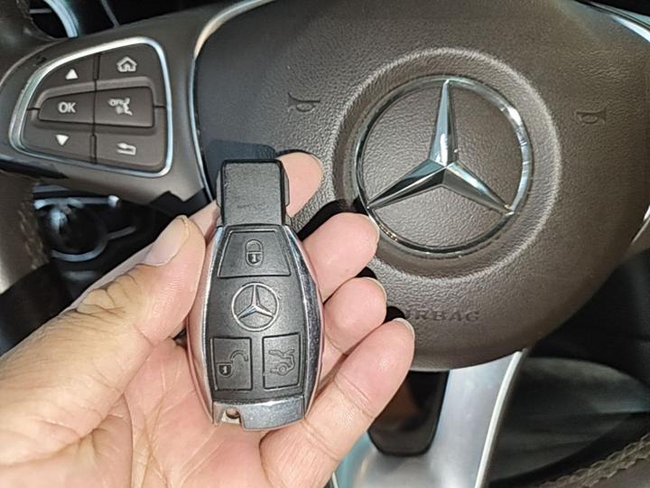 GLC 2017 GLC 260 4MATIC Luxury photo 8