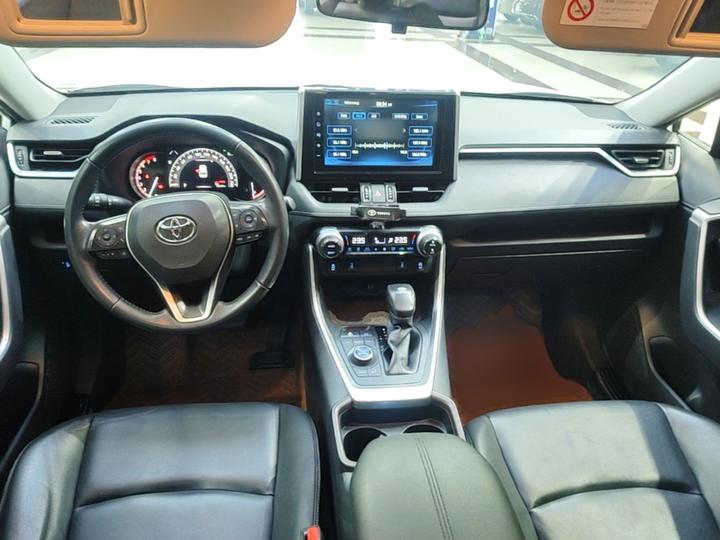 RAV4 2020 2.0L CVT AWD Premium photo 4