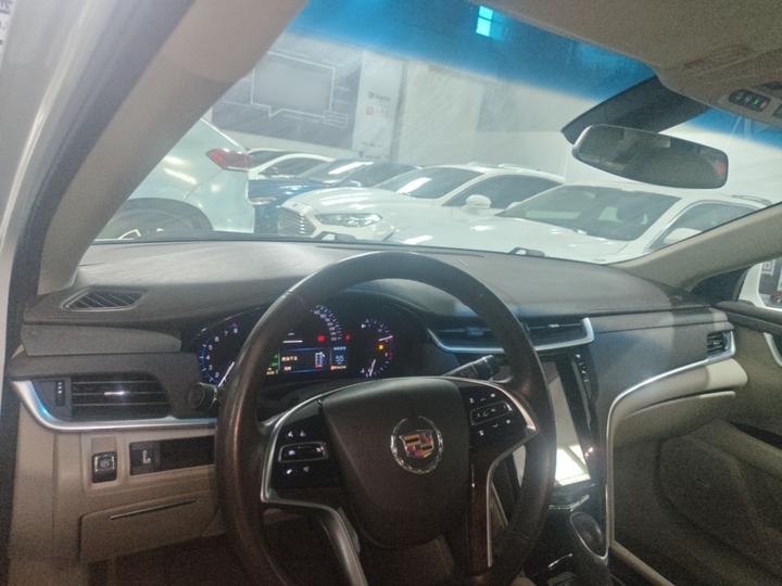 XTS 2015 28T Comfort photo 5