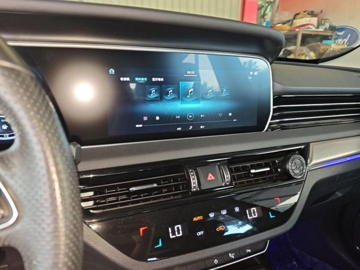 HS5 2019 2.0T Connected photo 8