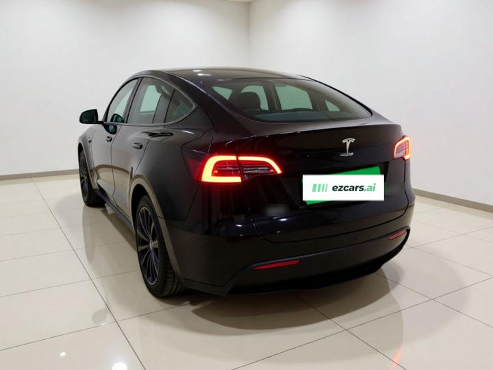 Model Y 2023 RWD photo 4