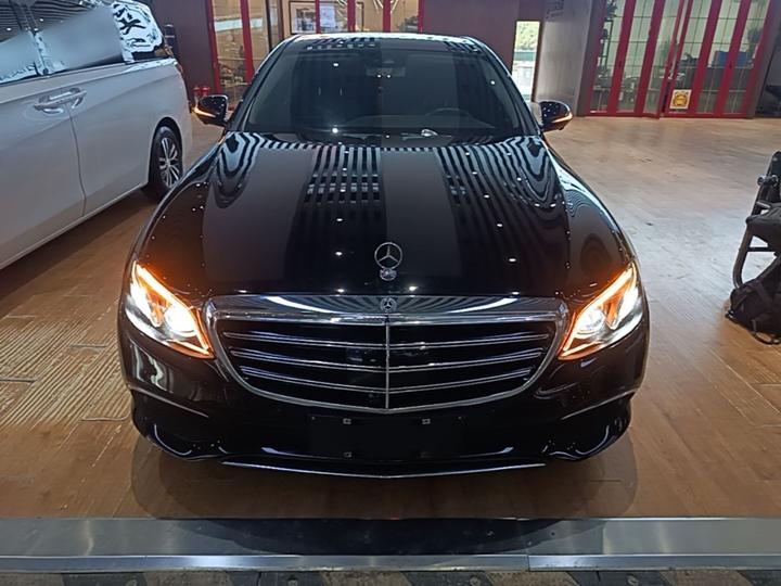 E-Class 2017 E 320 L 4MATIC photo 2