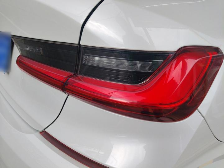 3 Series 2021 320Li M Sport Package photo 8