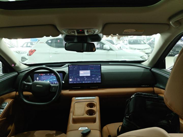MAX 2025 Hi4 165 Ultra ADAS photo 5