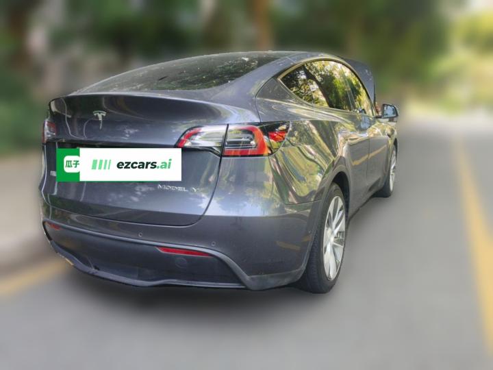 Model Y 2022 Facelift RWD photo 6