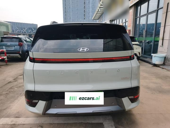 EO 2025 RWD TECH 64.2kWh photo 4