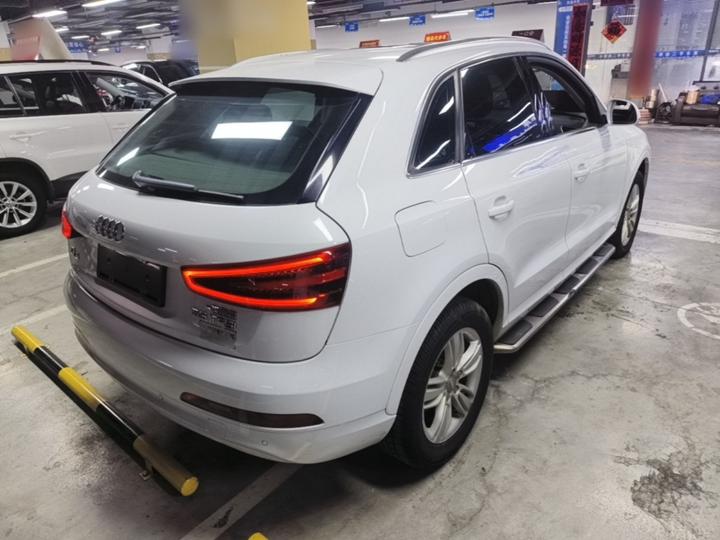 Q3 2015 35 TFSI Comfort photo 4