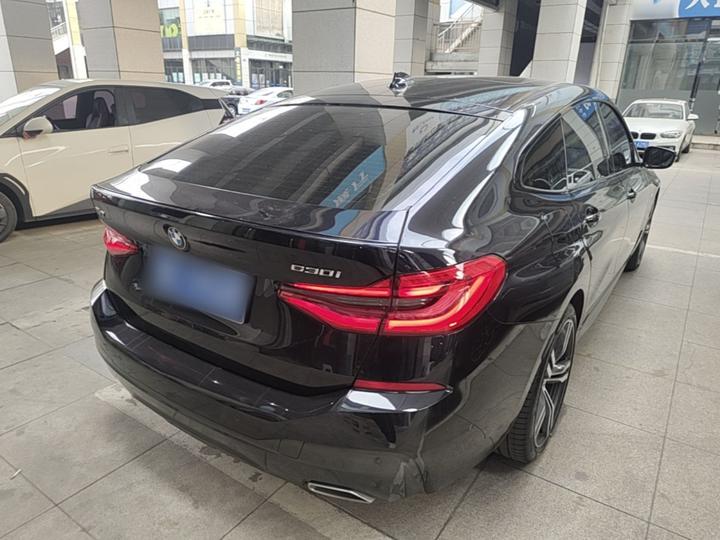6 SeriesGT 2022 630i M Sport Package photo 4