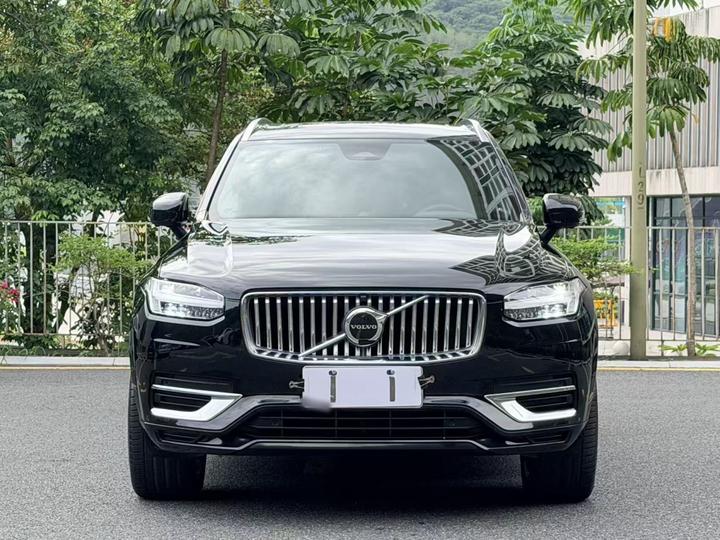 XC90 2023 B5 Luxury 7-Seater photo 2