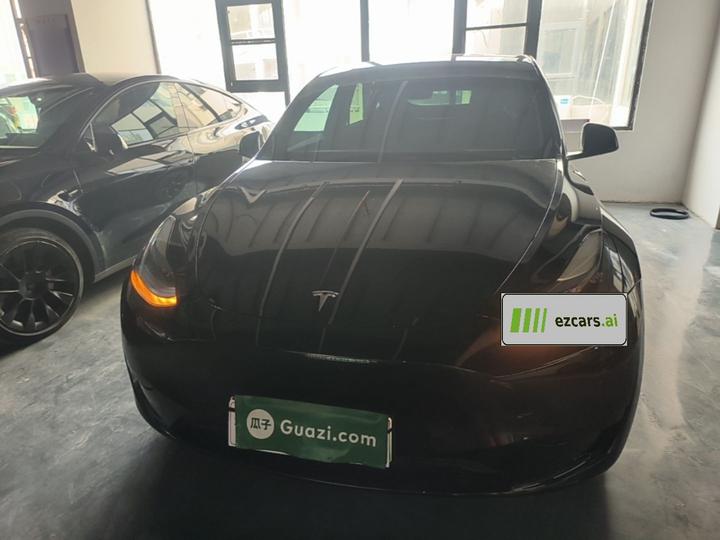 Model Y 2023 RWD photo 2