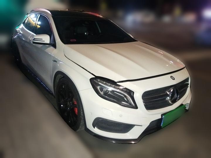 GLA AMG 2016 AMG GLA 45 4MATIC photo 3