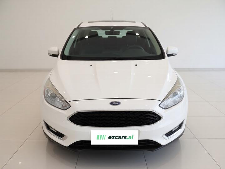 Focus 2017 Hatchback EcoBoost 180 AT Elite photo 2