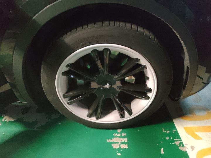 Model Y 2023 RWD photo 8