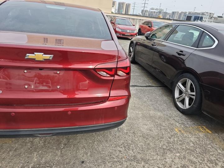 Cruze 2022 320 AT photo 7