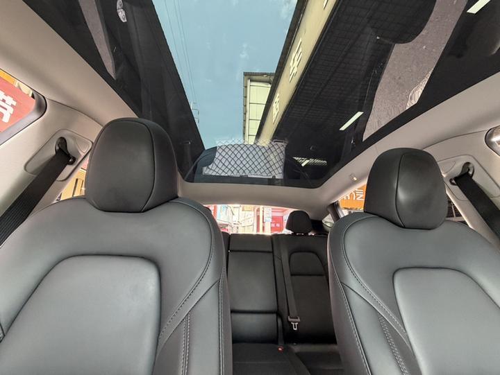 Model Y 2023 RWD photo 7
