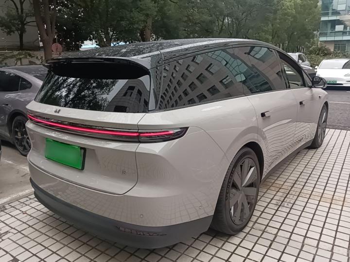 Li Auto i8 2025 Standard photo 4