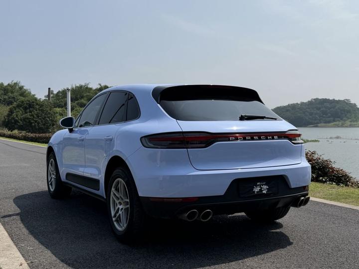 2018 Macan 2.0T photo 4