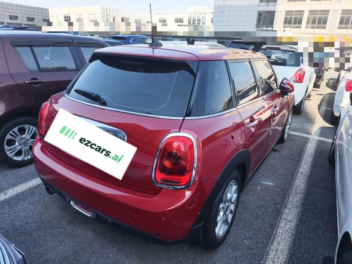 2016 1.2T ONE 5-Door photo 4