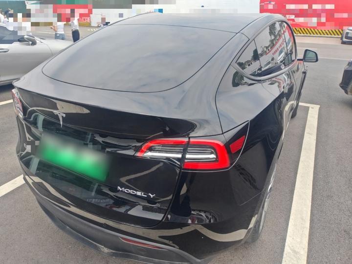 Model Y 2021 Standard Range RWD photo 4