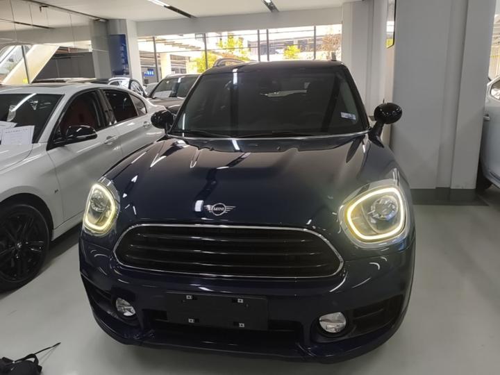 2017 1.5T COOPER ALL4 photo 2