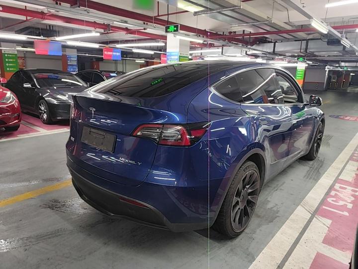 Model Y 2021 Long Range AWD photo 4