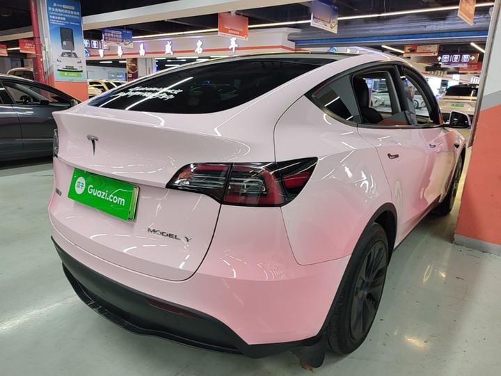 Model Y 2024 RWD photo 6