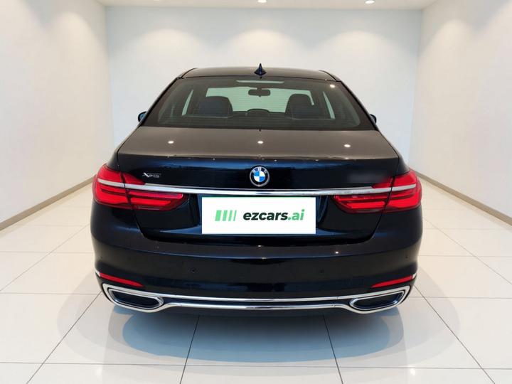 7 Series 2018 740Li xDrive Exclusive Excellence photo 5