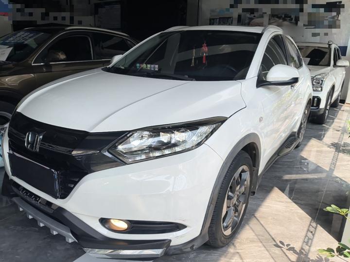 Vezel 2017 1.8L CVT RWD Pioneer