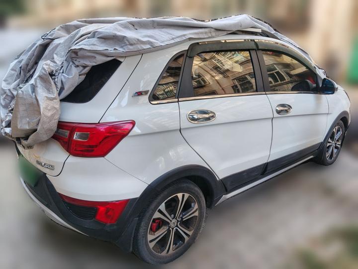 BAIC X25 2015 1.5L MT Elite photo 6