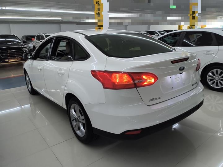 Focus 2018 Sedan Classic 1.6L AT Comfort photo 4