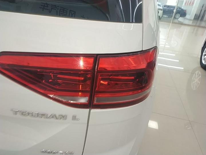 2016 L 280TSI DSG Comfort photo 7