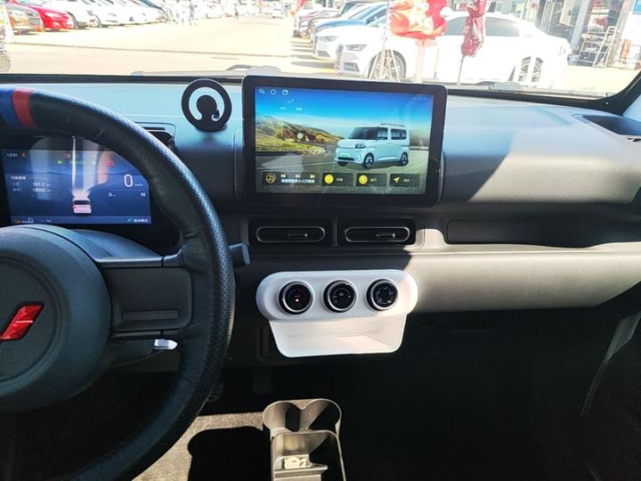 Wuling Zhiguang EV 2025 305km Progressive photo 8