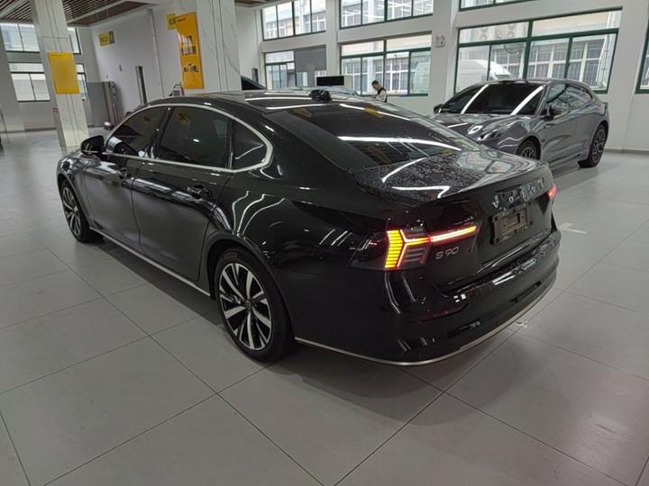S90 2026 B5 Luxury photo 4