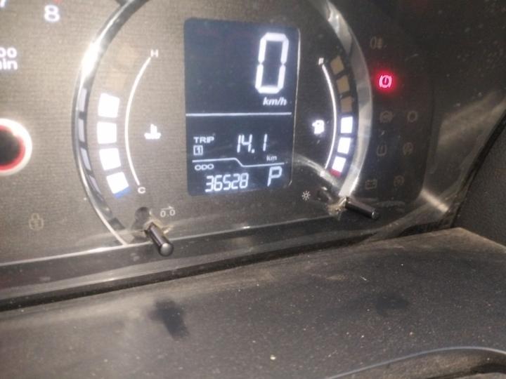 350 2013 350C 1.5L AT photo 2